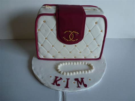 geburtstag chanel torte|Chanel Taschentorte.